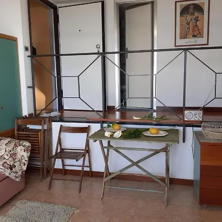 Cadorna Fronte Mare * Αλάσιο