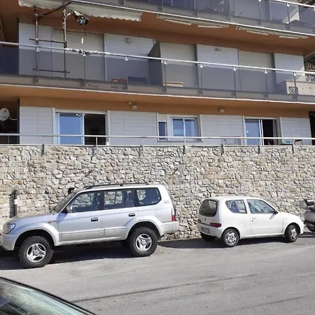 Διαμέρισμα Cadorna Fronte Mare Αλάσιο