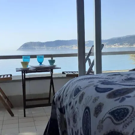 Daire Cadorna Fronte Mare