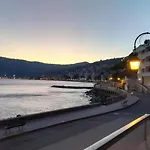 Appartamento Cadorna Fronte Mare