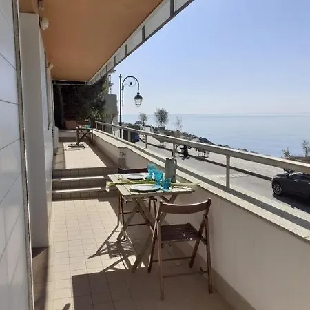 Daire Cadorna Fronte Mare